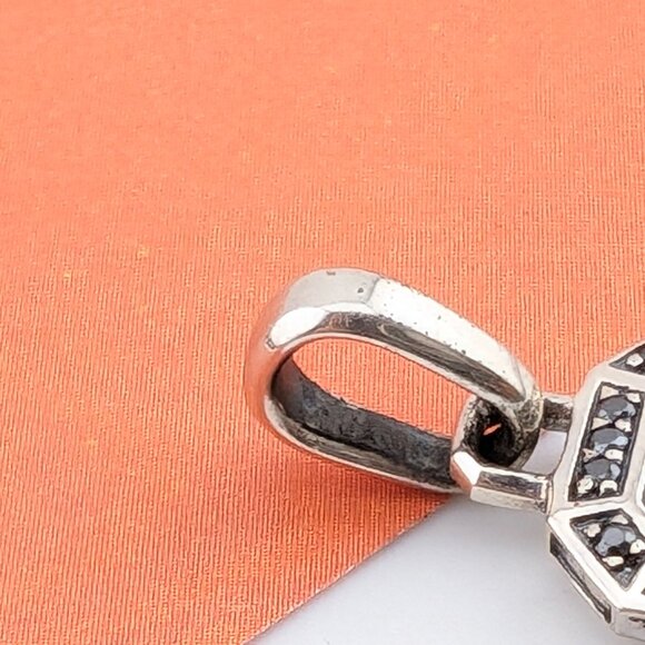 DAVID YURMAN Sterling Silver Small Streamline Pave Black Diamonds Amulet Pendant - Picture 5 of 10